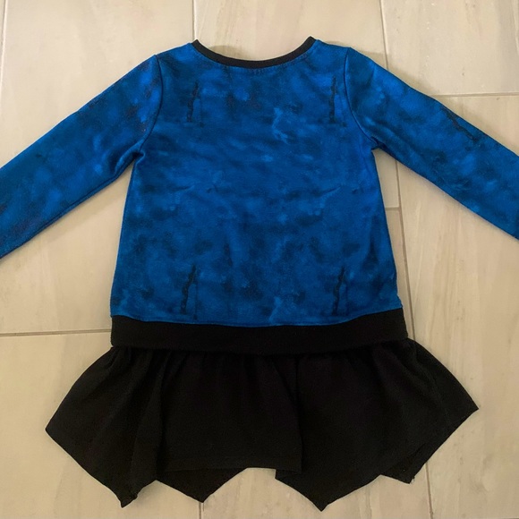 Disney Descendants Long Sleeve Tunic Top - Size 9/10 - Picture 2 of 7